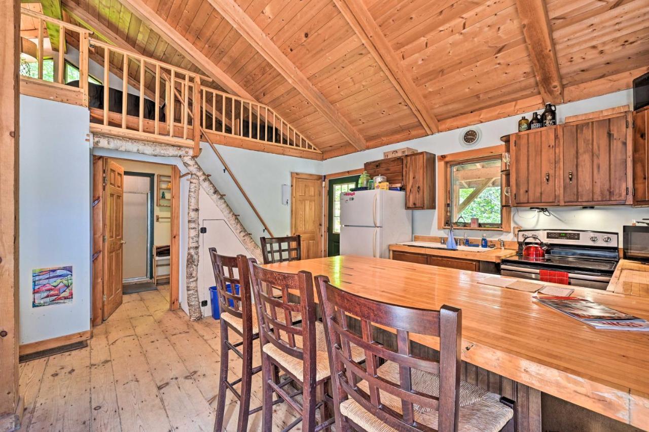 Remote Cabin With Fire Pit 3 Miles To Stowe Mtn! Exteriör bild